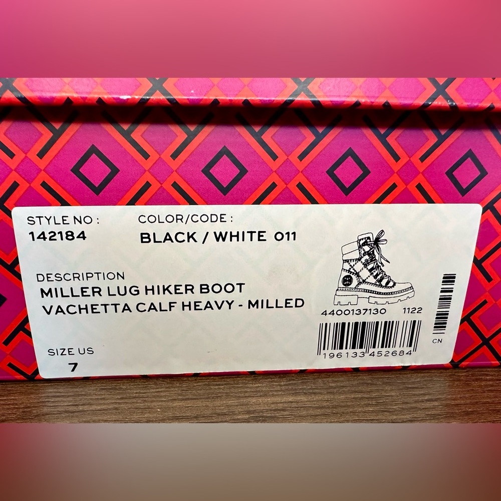 New Tory Burch Miller Lug Sole Boots Bloomingdale’s 150th Anniversary Exclusive - Picture 10 of 12